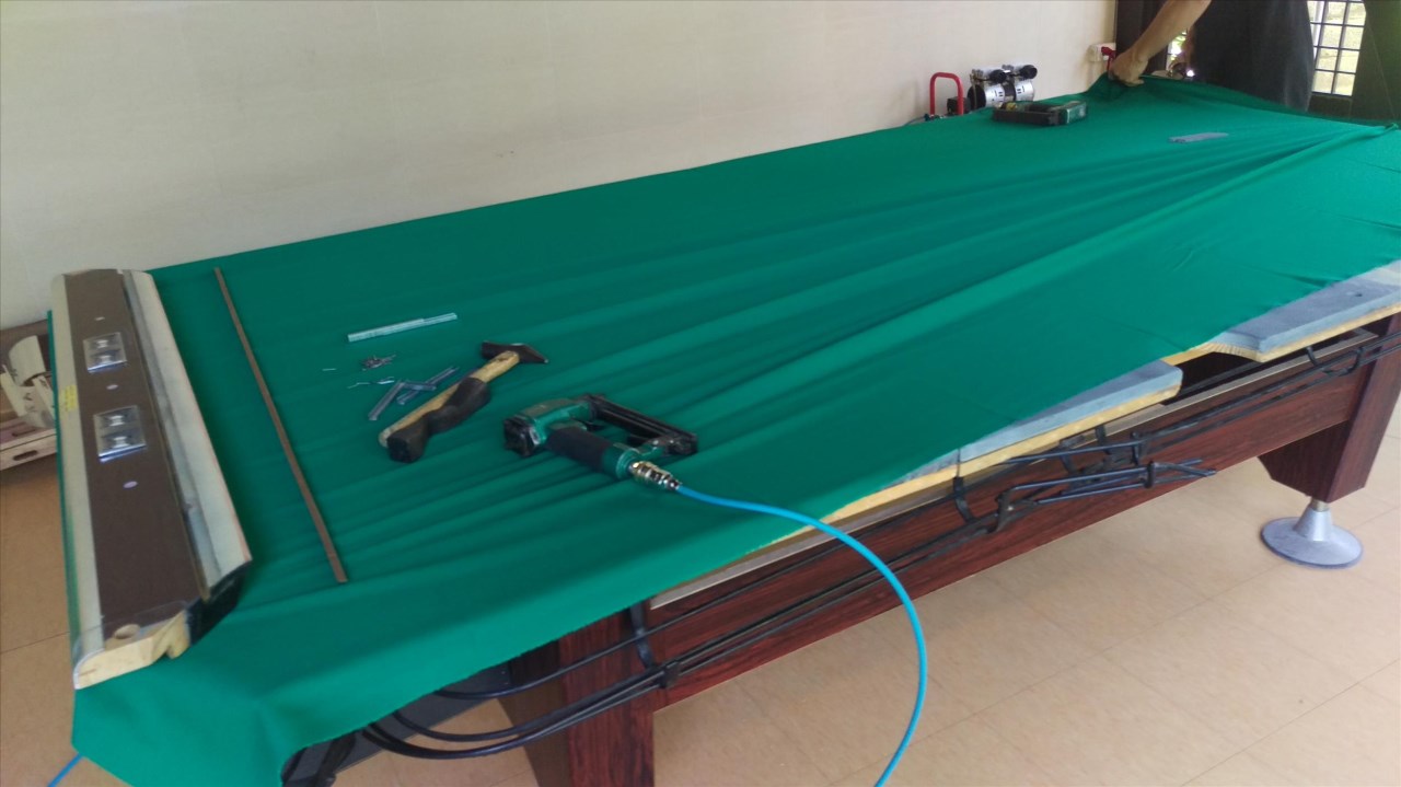 撞球檯布更換
