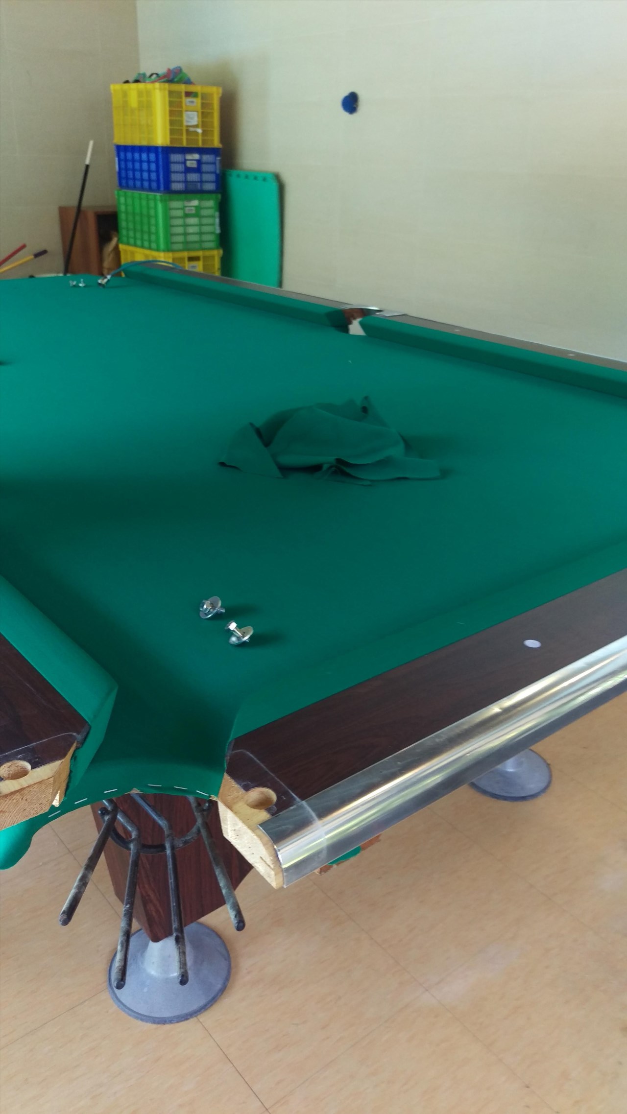 撞球檯布更換